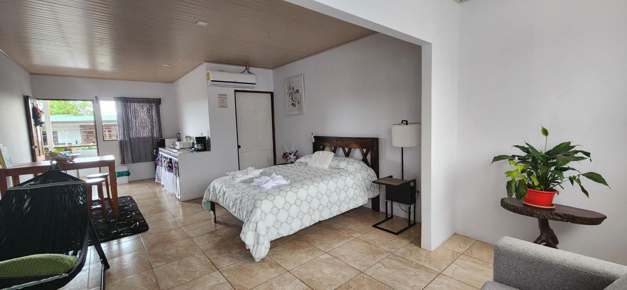 Alojamientos N&S La Fortuna Habitación foto